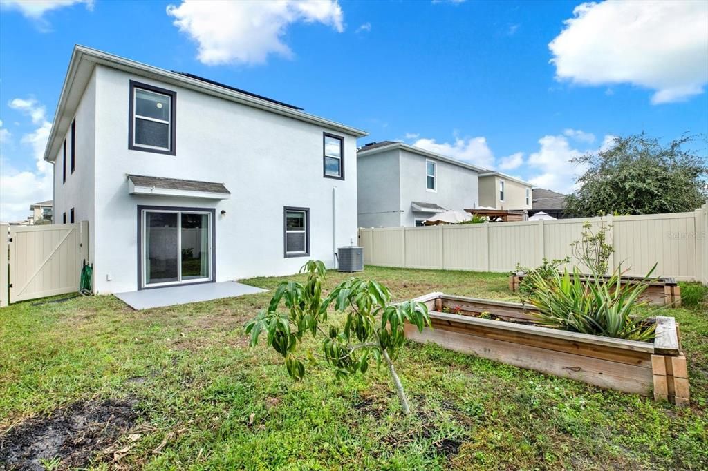 En Venta: $415,000 (5 camas, 3 baños, 2447 Pies cuadrados)