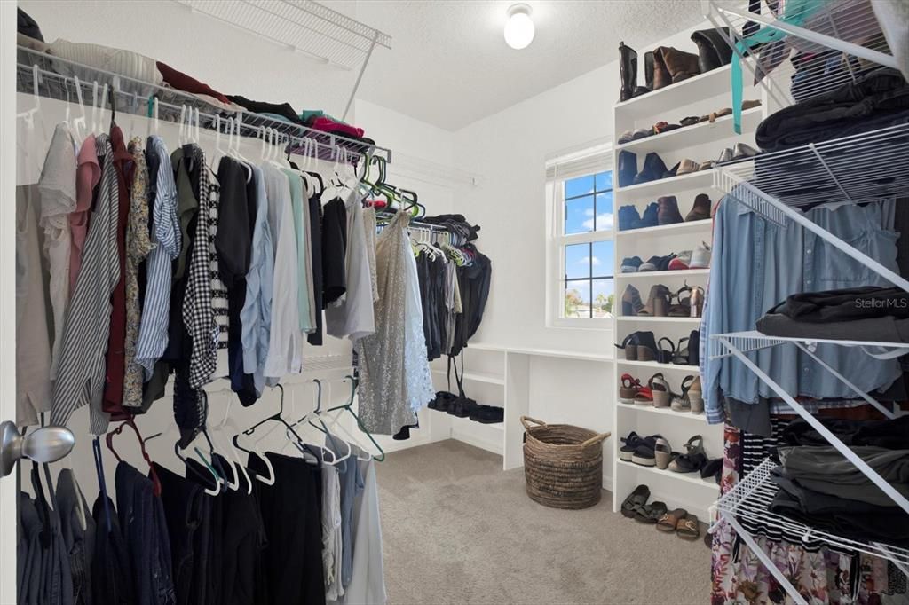 En Venta: $415,000 (5 camas, 3 baños, 2447 Pies cuadrados)