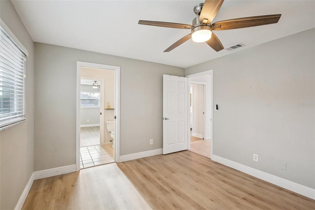 На продажу: $1,550,000 (4 спален, 3 ванн, 2180 Квадратных фут)