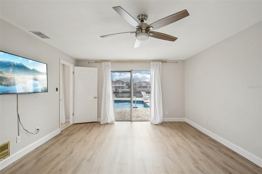 На продажу: $1,550,000 (4 спален, 3 ванн, 2180 Квадратных фут)