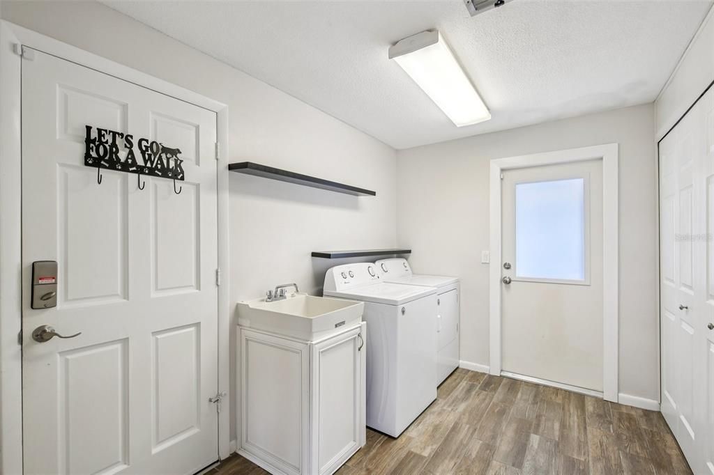 На продажу: $1,550,000 (4 спален, 3 ванн, 2180 Квадратных фут)