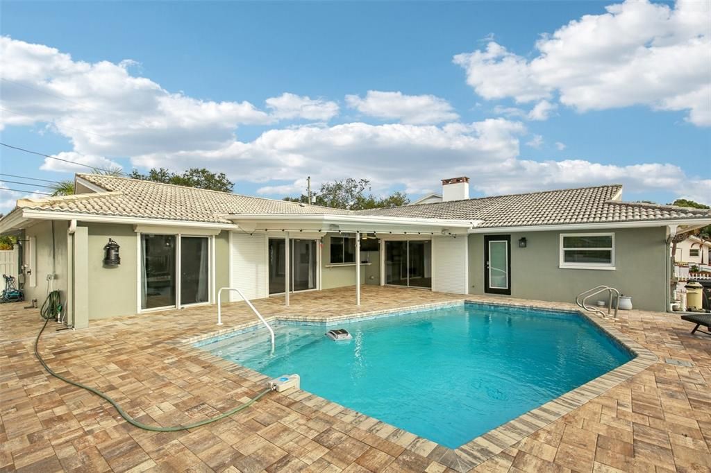 На продажу: $1,550,000 (4 спален, 3 ванн, 2180 Квадратных фут)