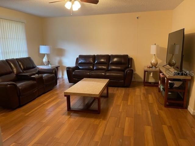 En Venta: $220,000 (3 camas, 1 baños, 1014 Pies cuadrados)