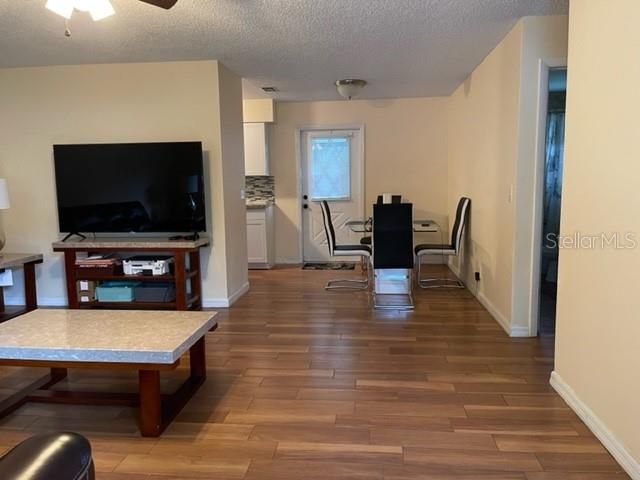 En Venta: $220,000 (3 camas, 1 baños, 1014 Pies cuadrados)