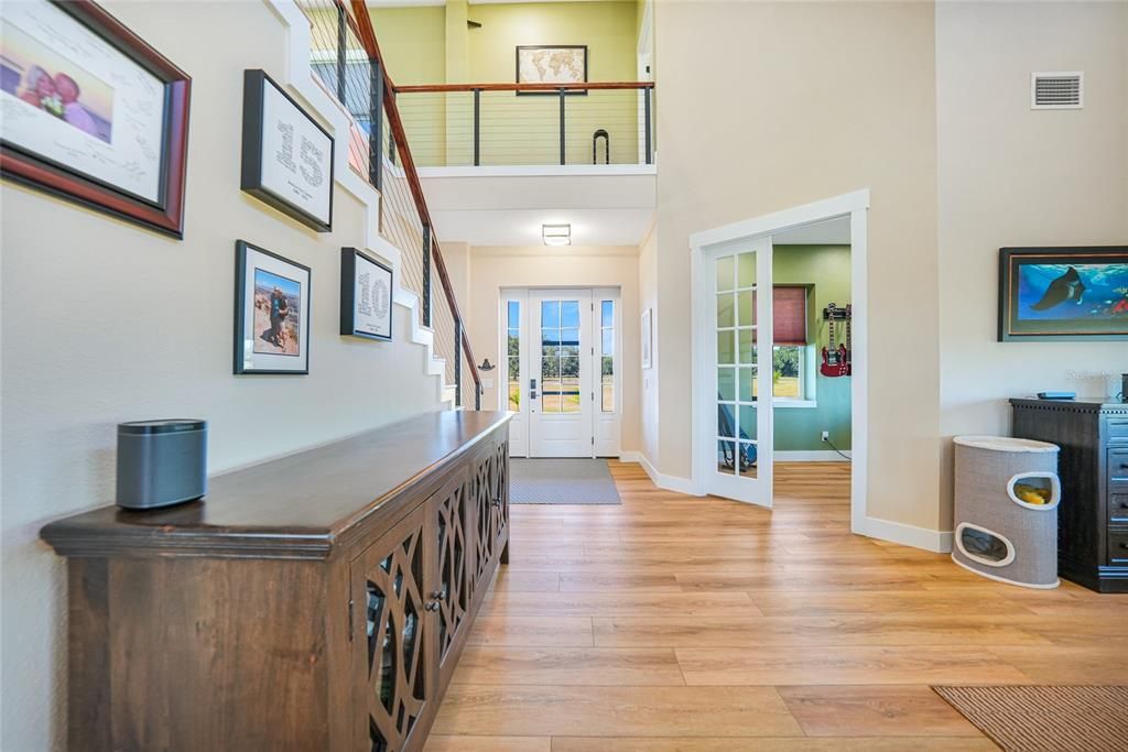 На продажу: $1,650,000 (4 спален, 3 ванн, 4076 Квадратных фут)