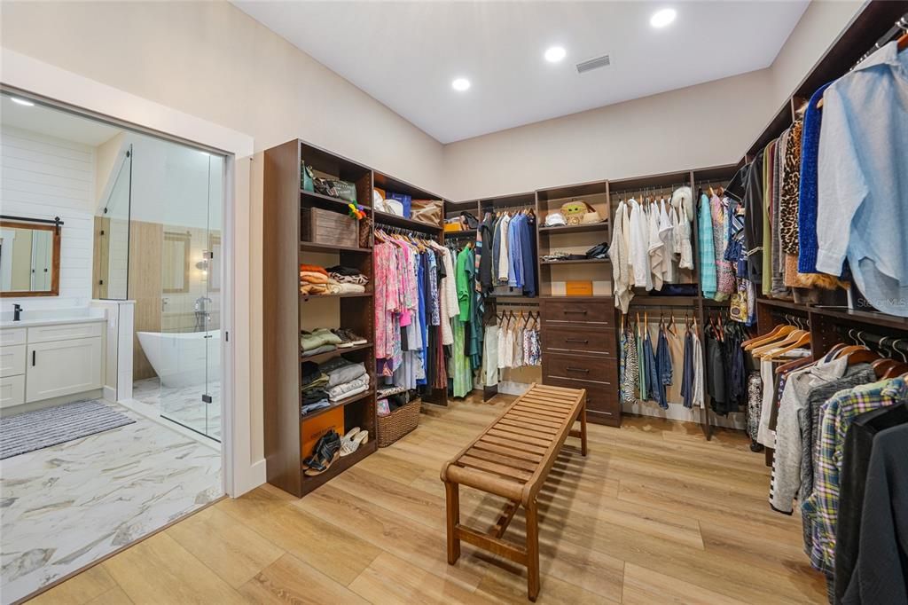 На продажу: $1,650,000 (4 спален, 3 ванн, 4076 Квадратных фут)