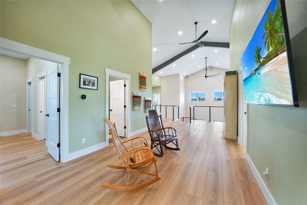 На продажу: $1,650,000 (4 спален, 3 ванн, 4076 Квадратных фут)