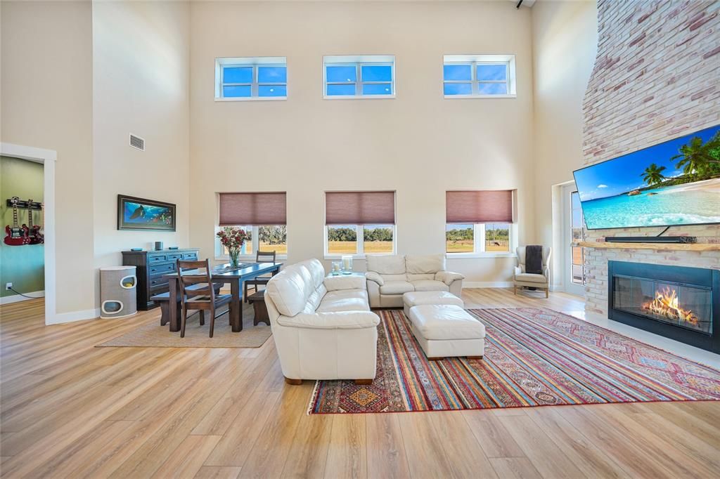 На продажу: $1,650,000 (4 спален, 3 ванн, 4076 Квадратных фут)