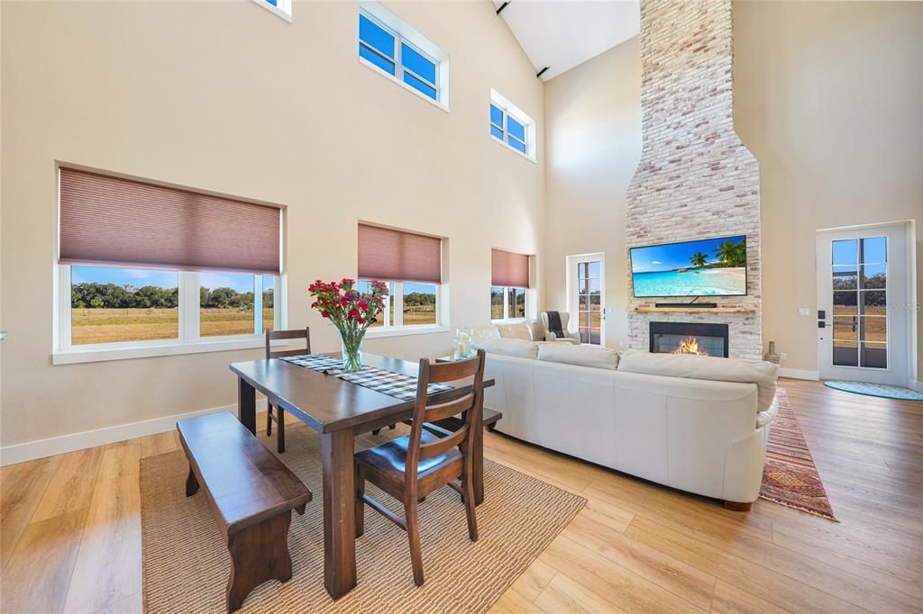 На продажу: $1,650,000 (4 спален, 3 ванн, 4076 Квадратных фут)