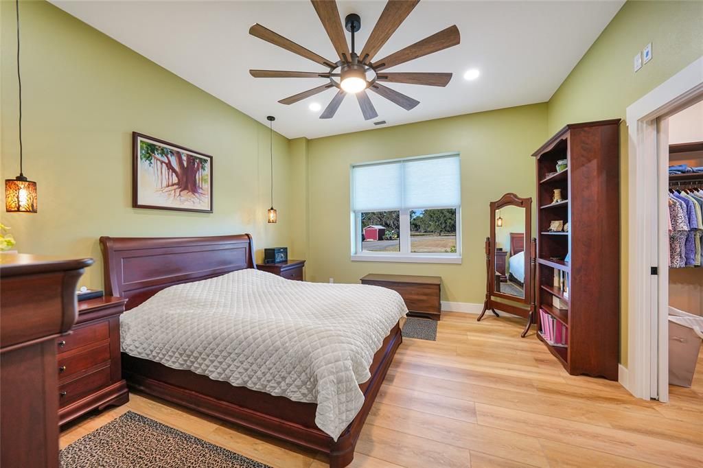 На продажу: $1,650,000 (4 спален, 3 ванн, 4076 Квадратных фут)