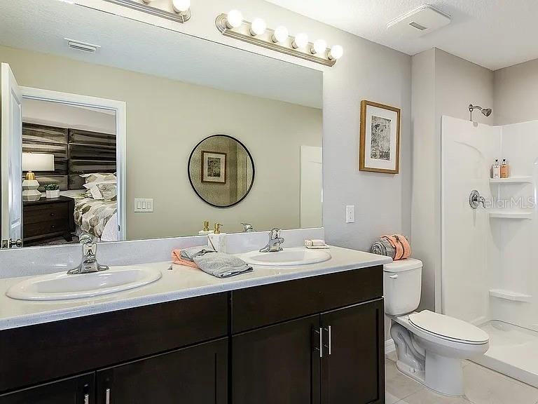 For Rent: $2,100 (3 beds, 2 baths, 1607 Square Feet)