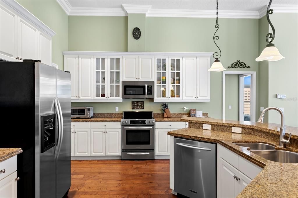 En Venta: $750,000 (5 camas, 3 baños, 3283 Pies cuadrados)