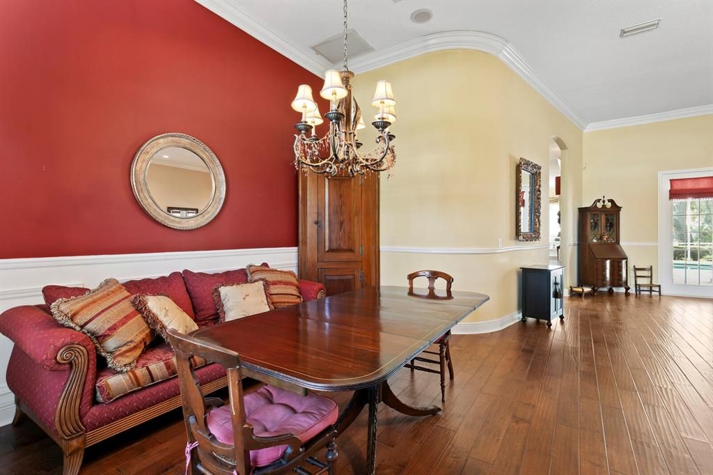 En Venta: $750,000 (5 camas, 3 baños, 3283 Pies cuadrados)