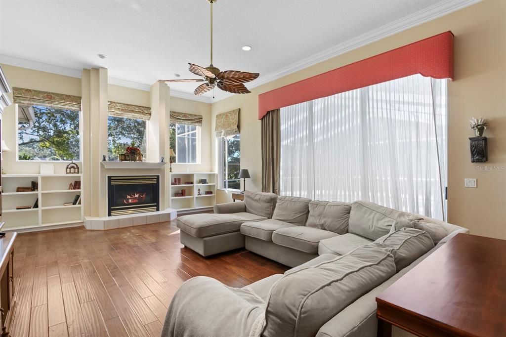 En Venta: $750,000 (5 camas, 3 baños, 3283 Pies cuadrados)