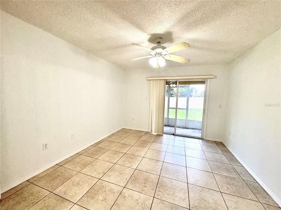 En Venta: $207,000 (3 camas, 2 baños, 1164 Pies cuadrados)