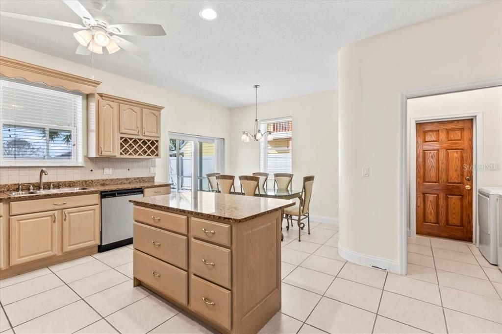 For Sale: $1,195,000 (3 beds, 2 baths, 3550 Square Feet)