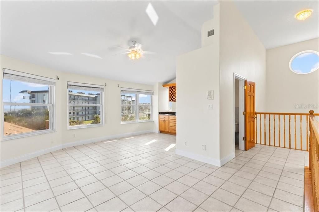 For Sale: $1,195,000 (3 beds, 2 baths, 3550 Square Feet)