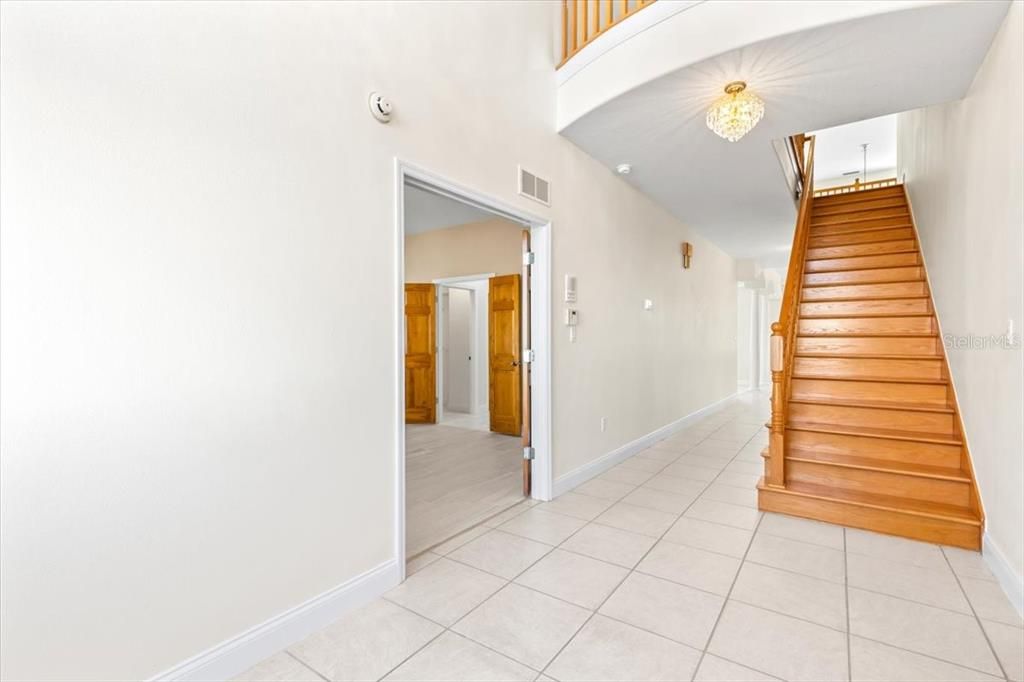 For Sale: $1,195,000 (3 beds, 2 baths, 3550 Square Feet)