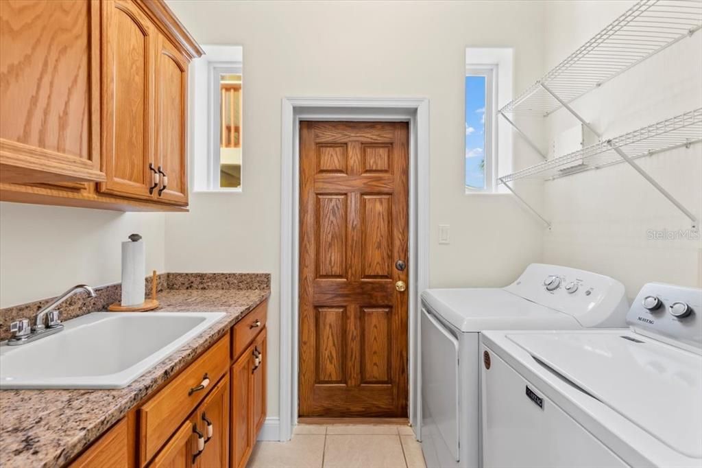 For Sale: $1,195,000 (3 beds, 2 baths, 3550 Square Feet)