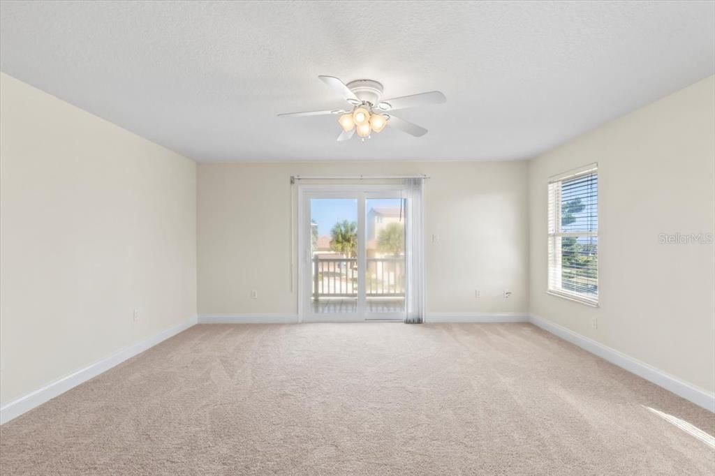 For Sale: $1,195,000 (3 beds, 2 baths, 3550 Square Feet)