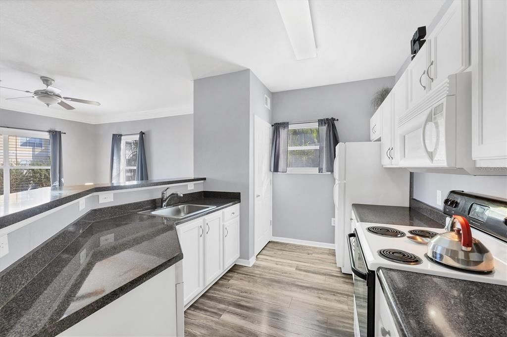 En Venta: $149,995 (1 camas, 1 baños, 794 Pies cuadrados)