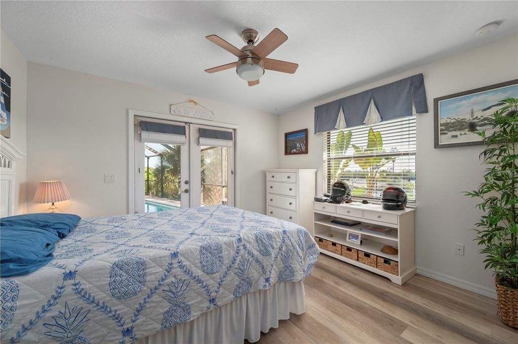 На продажу: $930,000 (3 спален, 2 ванн, 2569 Квадратных фут)