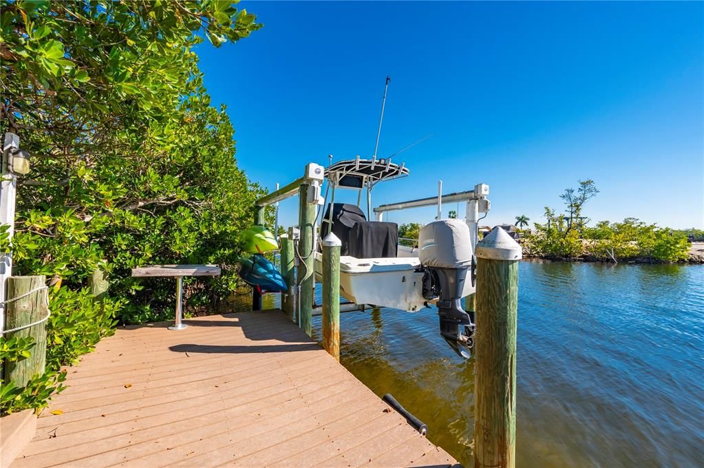 На продажу: $930,000 (3 спален, 2 ванн, 2569 Квадратных фут)