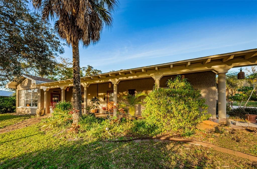 For Sale: $749,900 (3 beds, 3 baths, 2368 Square Feet)