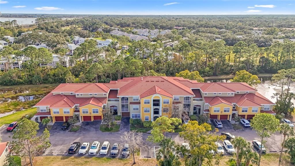 For Sale: $179,900 (1 beds, 1 baths, 1032 Square Feet)