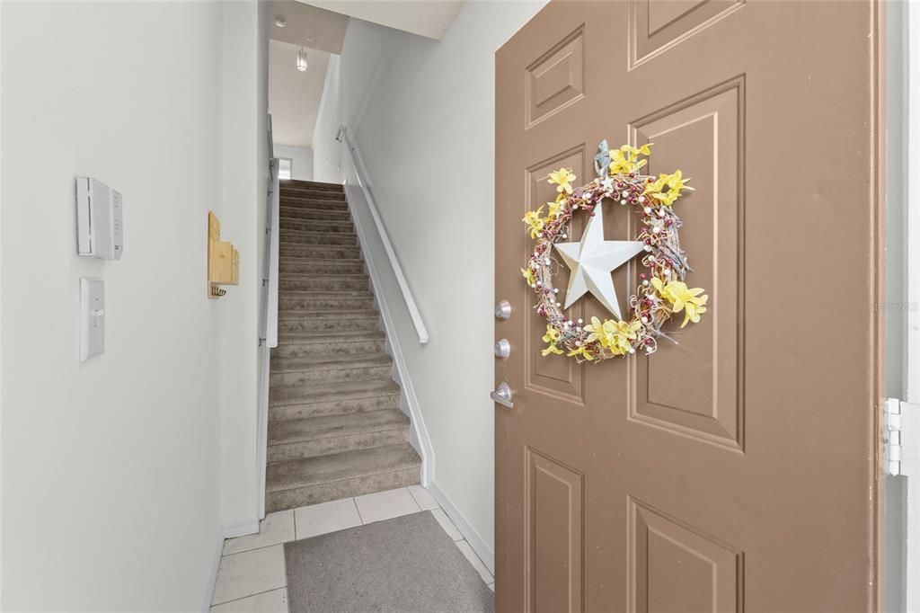 For Sale: $179,900 (1 beds, 1 baths, 1032 Square Feet)