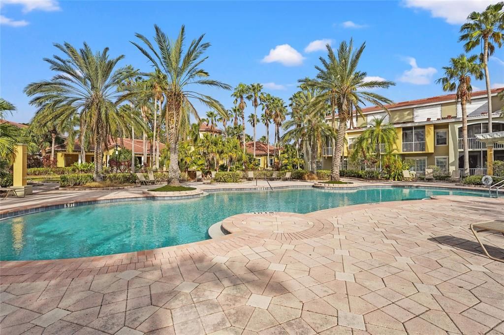 For Sale: $179,900 (1 beds, 1 baths, 1032 Square Feet)