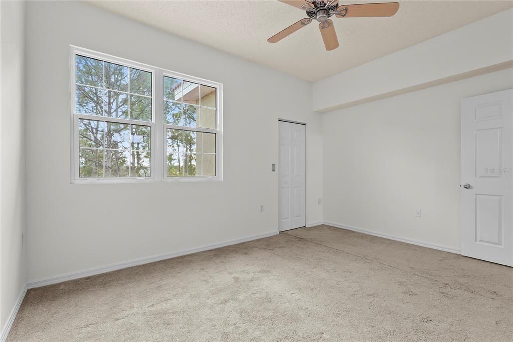 For Sale: $179,900 (1 beds, 1 baths, 1032 Square Feet)