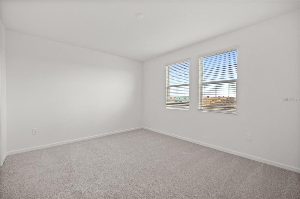 В аренду: $2,600 (3 спален, 2 ванн, 1795 Квадратных фут)