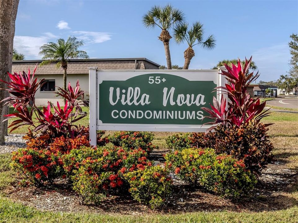 For Sale: $299,900 (2 beds, 2 baths, 1422 Square Feet)