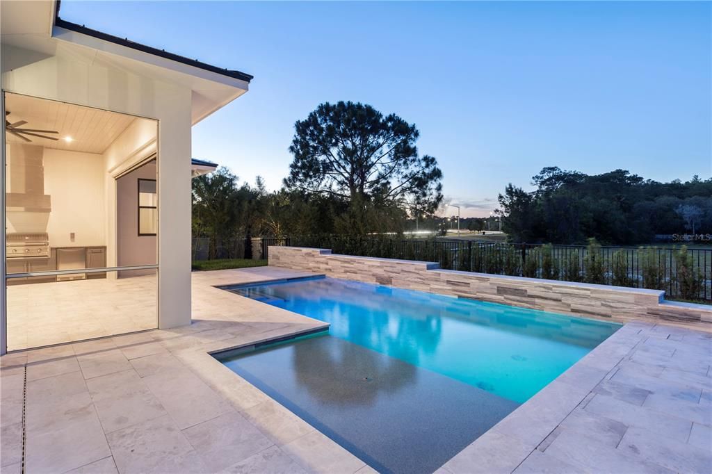 На продажу: $2,195,000 (5 спален, 4 ванн, 4429 Квадратных фут)