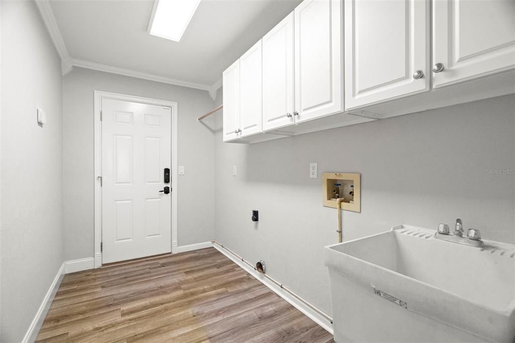 En Venta: $678,000 (3 camas, 2 baños, 2118 Pies cuadrados)