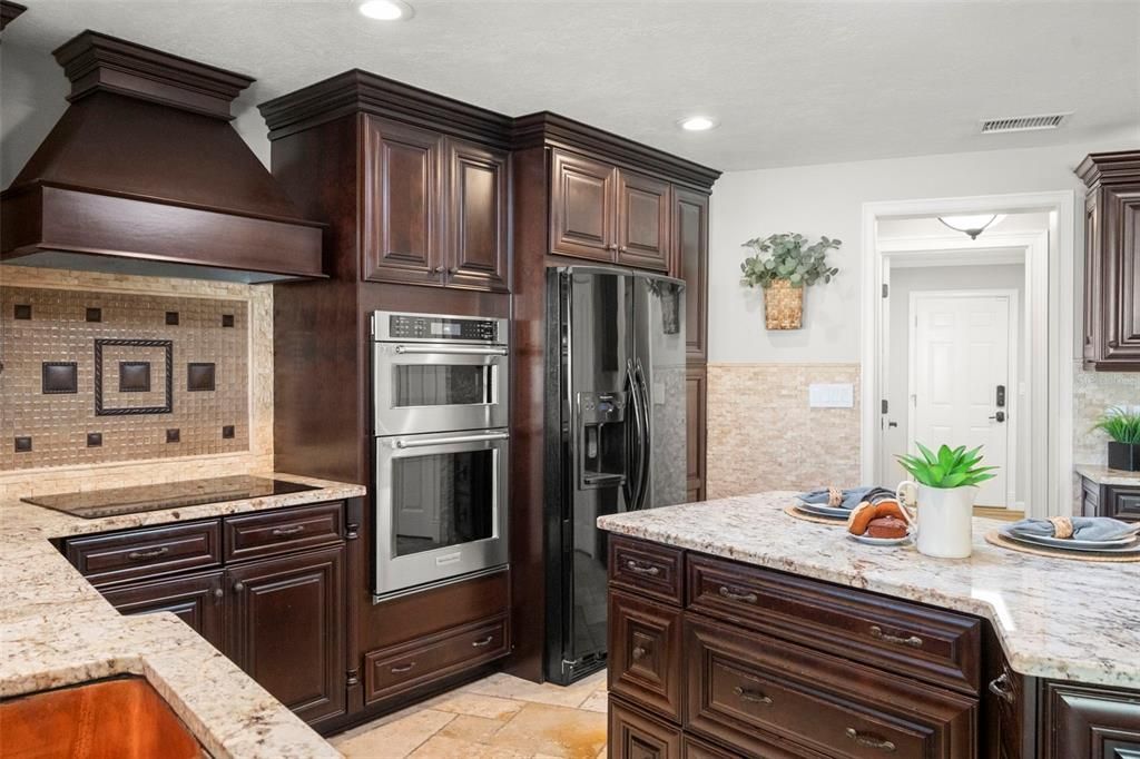 En Venta: $678,000 (3 camas, 2 baños, 2118 Pies cuadrados)