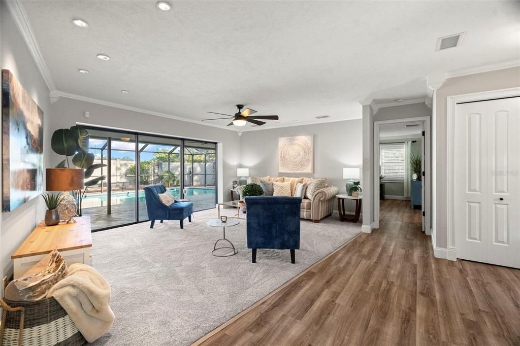 En Venta: $678,000 (3 camas, 2 baños, 2118 Pies cuadrados)