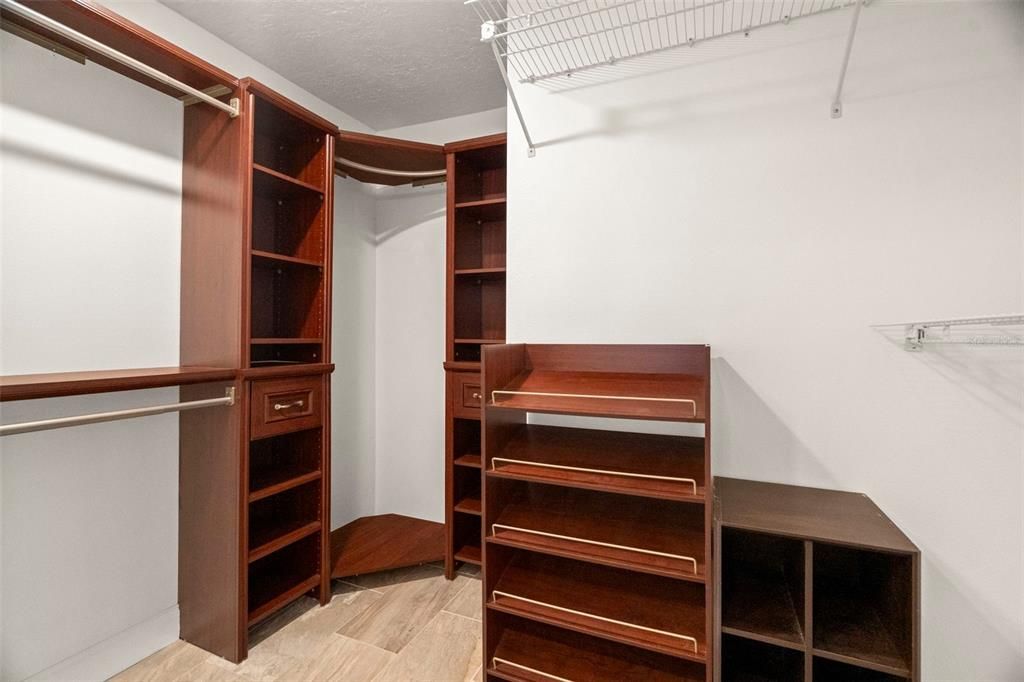 En Venta: $678,000 (3 camas, 2 baños, 2118 Pies cuadrados)