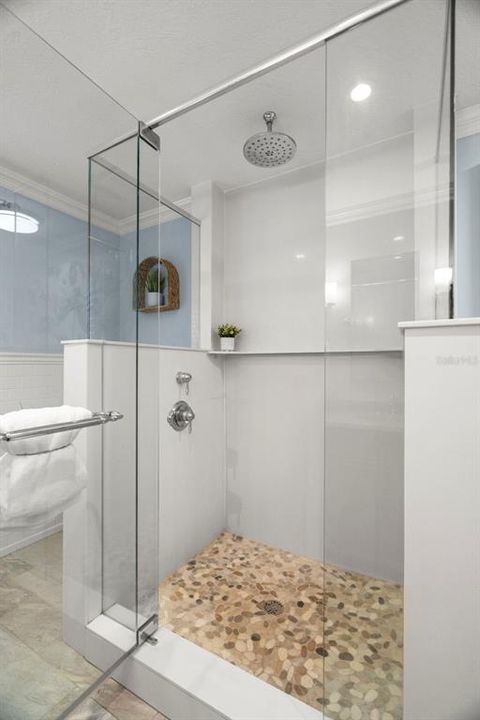 En Venta: $678,000 (3 camas, 2 baños, 2118 Pies cuadrados)