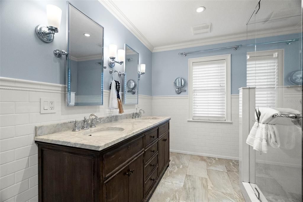 En Venta: $678,000 (3 camas, 2 baños, 2118 Pies cuadrados)