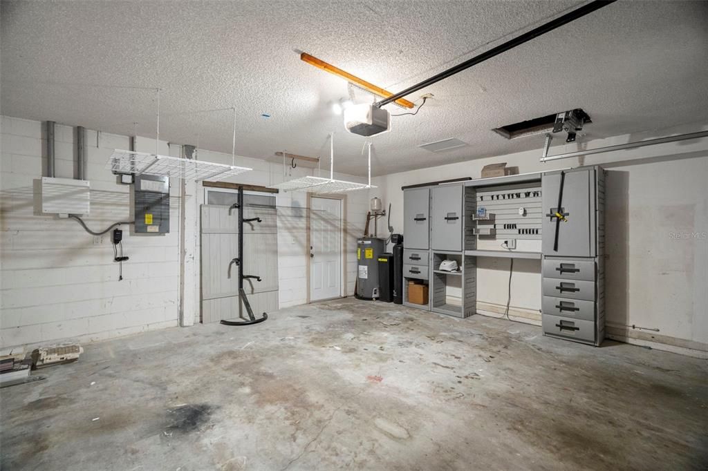 En Venta: $678,000 (3 camas, 2 baños, 2118 Pies cuadrados)