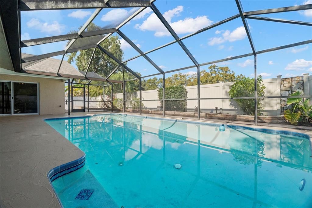 En Venta: $678,000 (3 camas, 2 baños, 2118 Pies cuadrados)