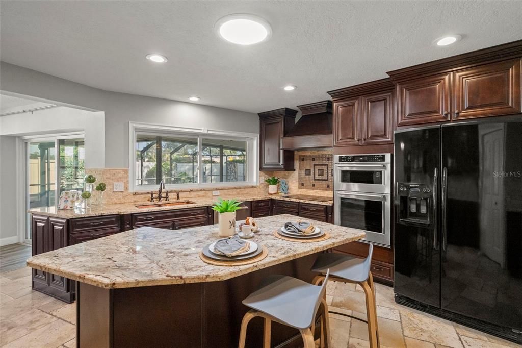 En Venta: $678,000 (3 camas, 2 baños, 2118 Pies cuadrados)