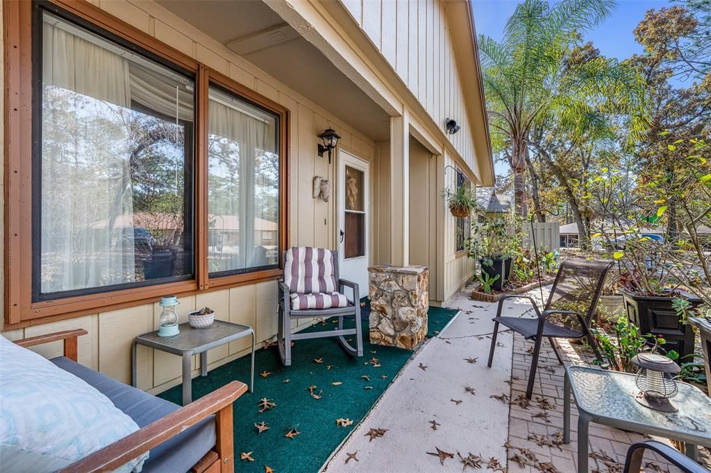 На продажу: $275,000 (2 спален, 2 ванн, 1406 Квадратных фут)