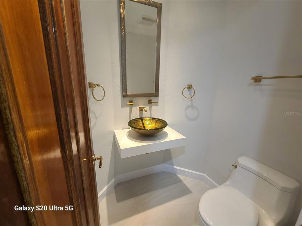 For Sale: $1,185,000 (3 beds, 2 baths, 2298 Square Feet)