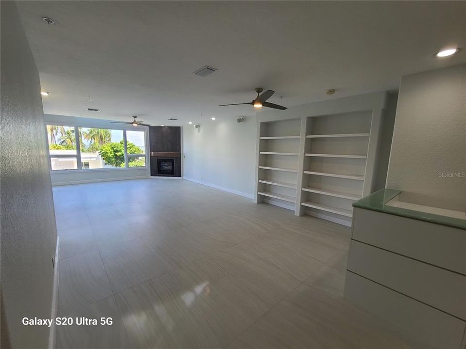 For Sale: $1,185,000 (3 beds, 2 baths, 2298 Square Feet)