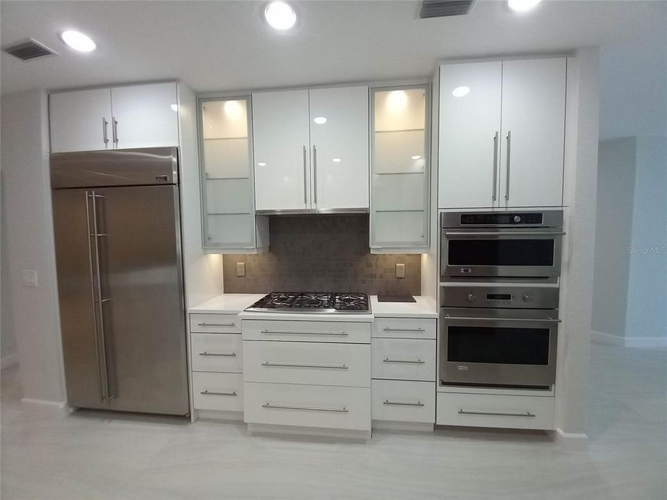 For Sale: $1,185,000 (3 beds, 2 baths, 2298 Square Feet)