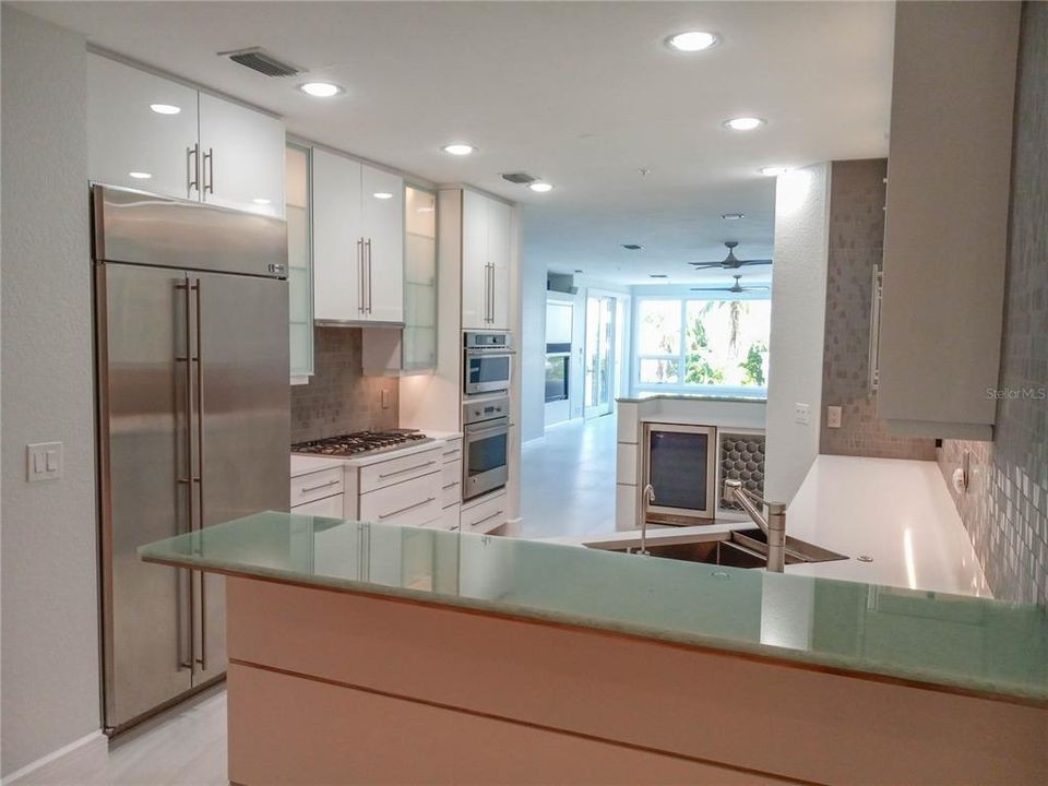 For Sale: $1,185,000 (3 beds, 2 baths, 2298 Square Feet)