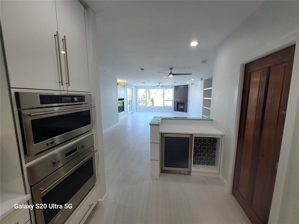 For Sale: $1,185,000 (3 beds, 2 baths, 2298 Square Feet)